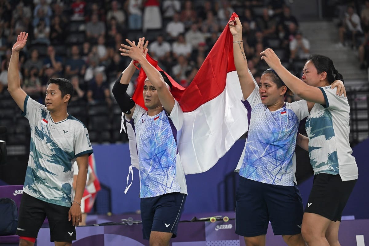 3660Laga Final Penuh Emosional Hikmat Ramdani Leani Ratri Persembahkan Emas Pertama Indonesia di Paralimpiade 2024 Paris