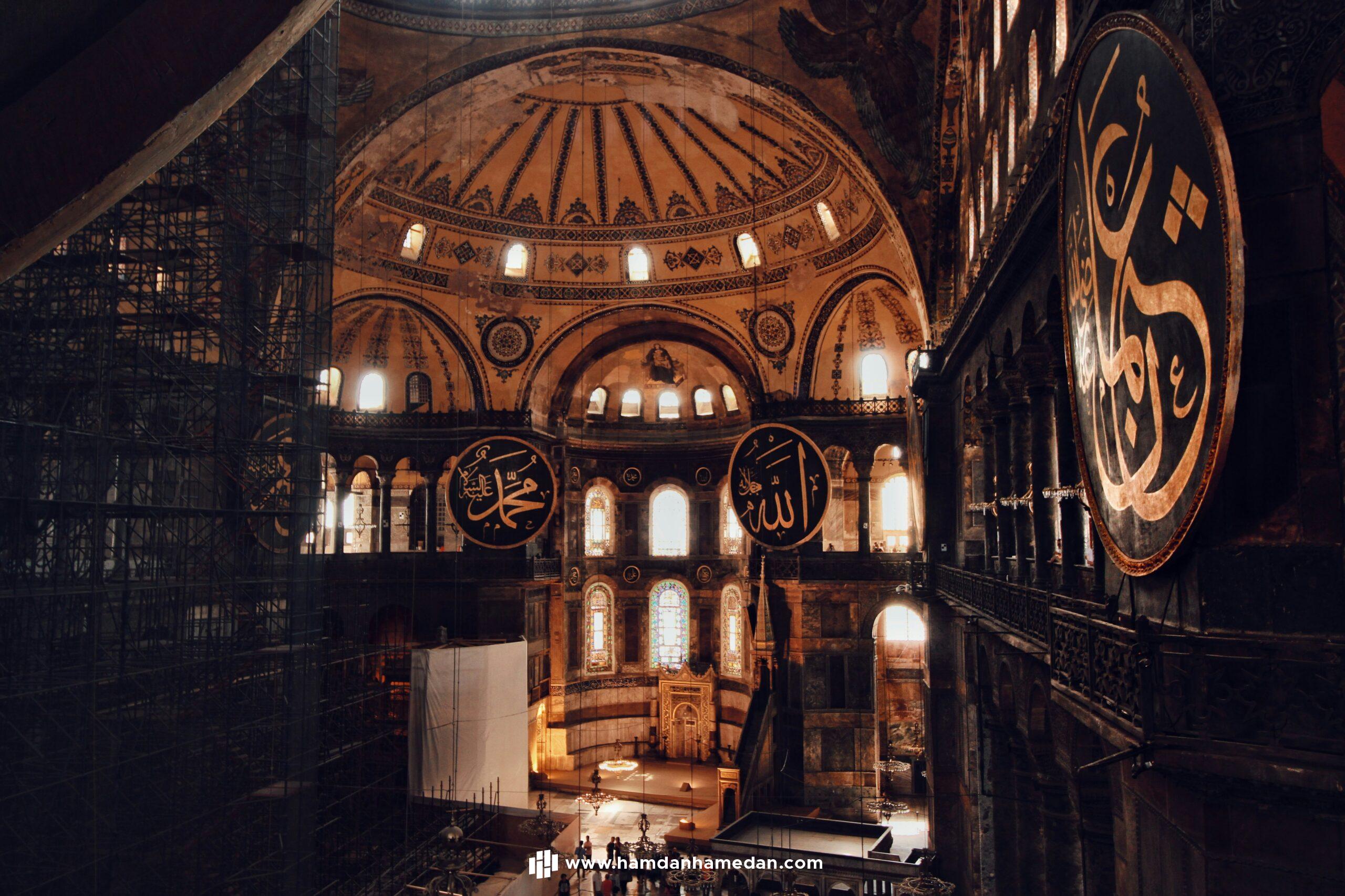 HABIB UMAR BIN HAFIZ: SIKAP MUSLIM TERHADAP HINAAN KEPADA RASULULLAH ﷺ 1 abdullah oguk stdES6XkQPo unsplash scaled